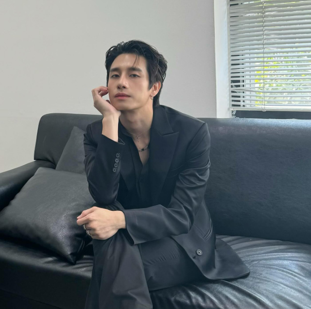 พร้อม ราชภัทร