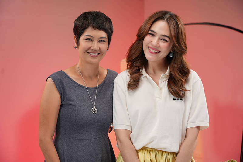 ป๊อป อารียา ชมพู่ อารยา ในรายการ On The Way With CHOM