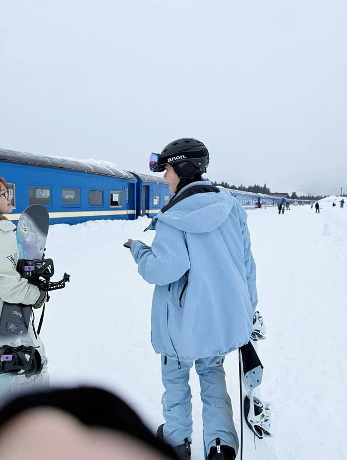 หน่อง ธนา