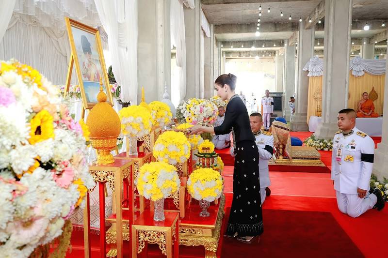 ท่านผู้หญิงอรอนงค์ ปิยนาฏวชิรพัทธ์