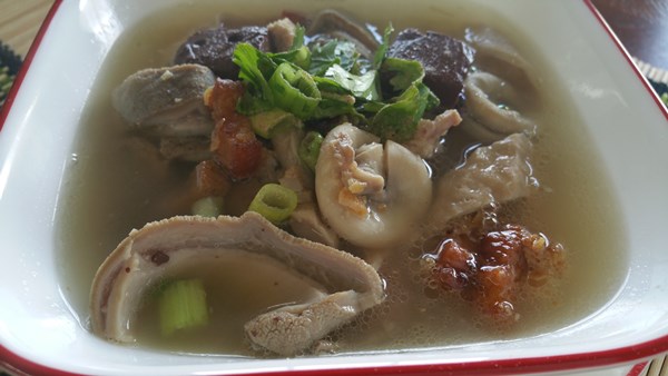 เมนูไส้อ่อนหมู ต้มเลือดหมู