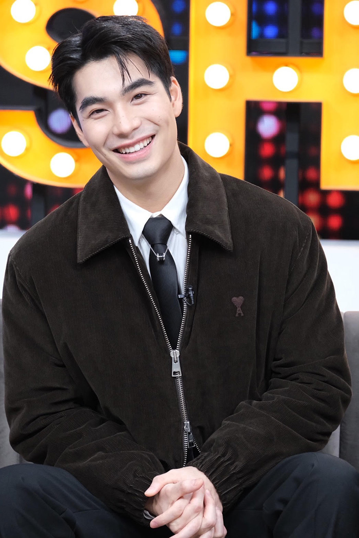 เอม สรรเพชญ์ 