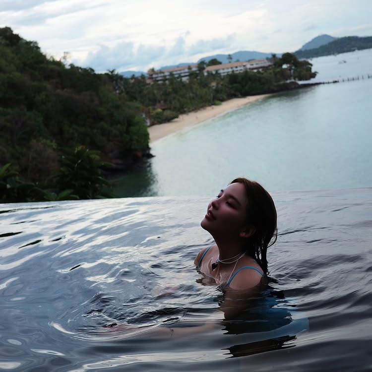 อร พัศชนันท์ อดีตสมาชิก BNK48 สาดลุคแซ่บ