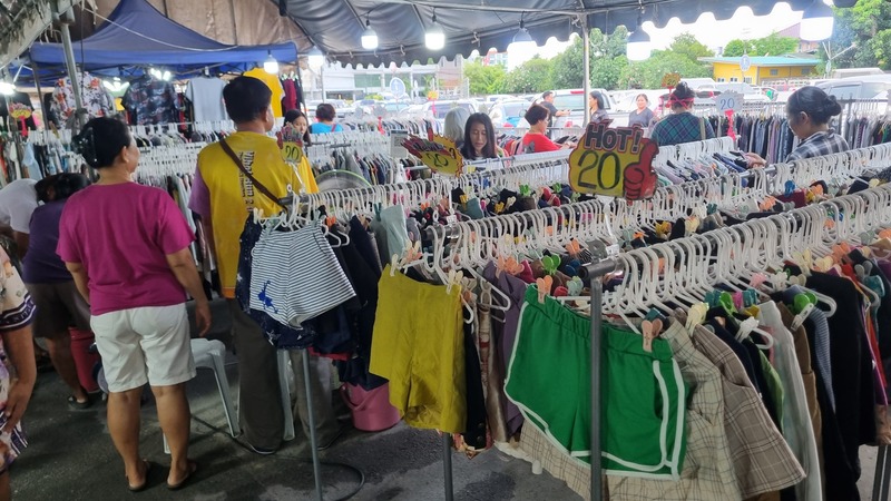 ตลาดเด็ดพัทยา-สัตหีบ ตลาดบางเสร่ไนท์พล่าซ่า 