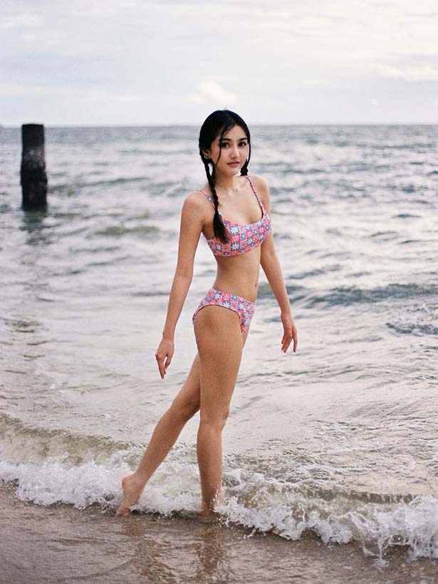 เมษา จีนะวิจารณะ หรือ เมษา BNK48