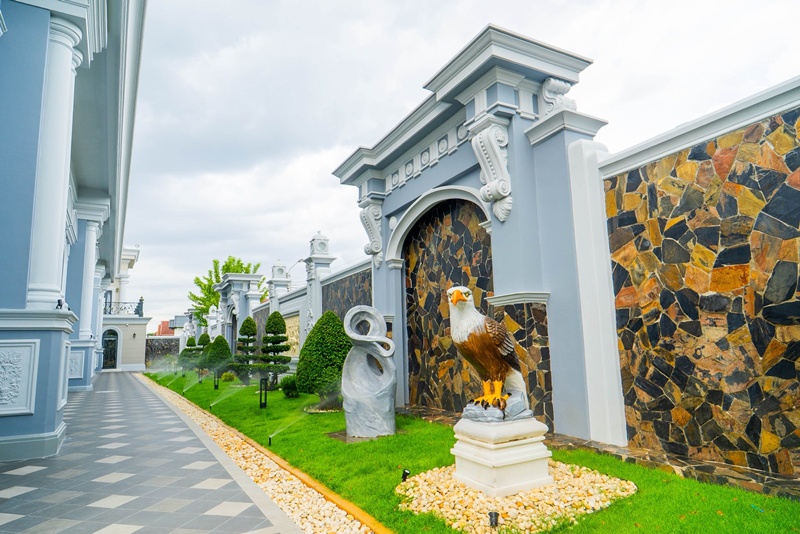 คฤหาสน์หรู