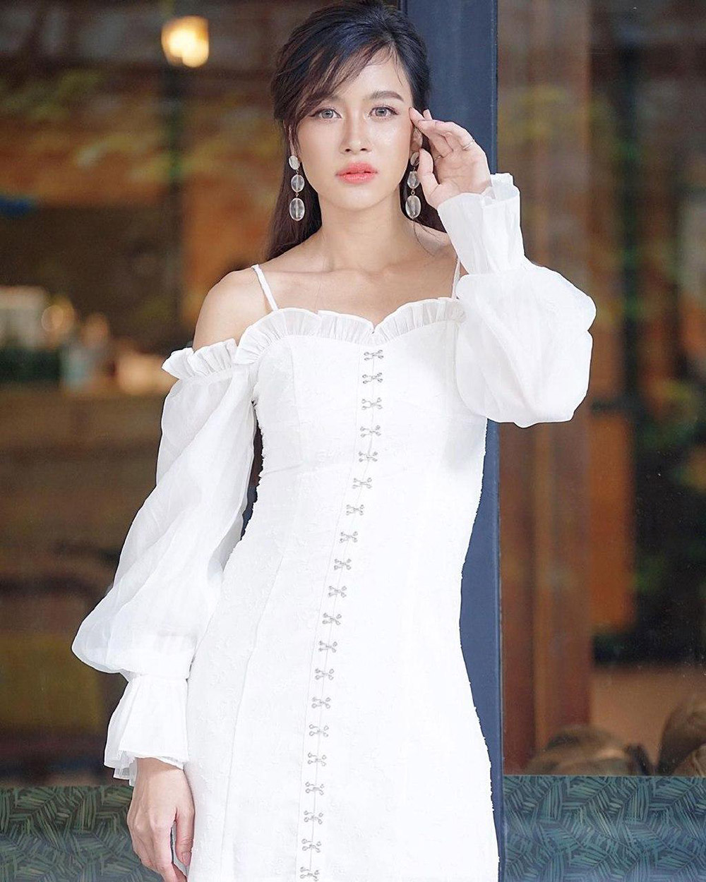 แฟชั่น, เสื้อสีขาว