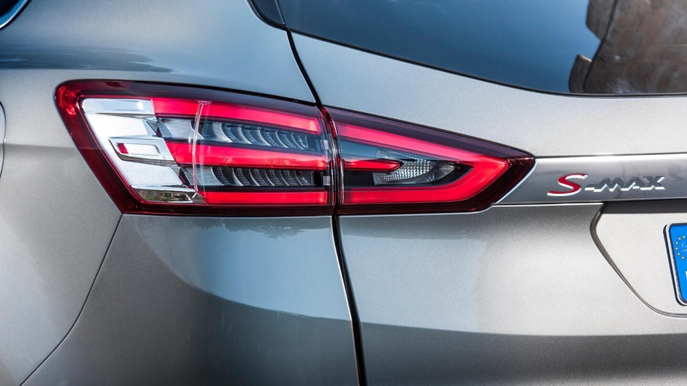 Ford S-Max Hybrid