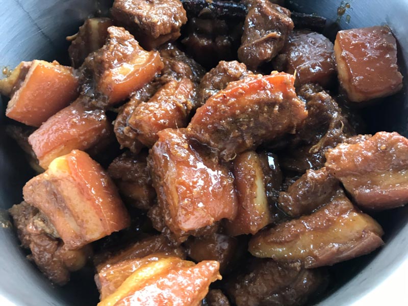 หมูต้มซีอิ๊ว