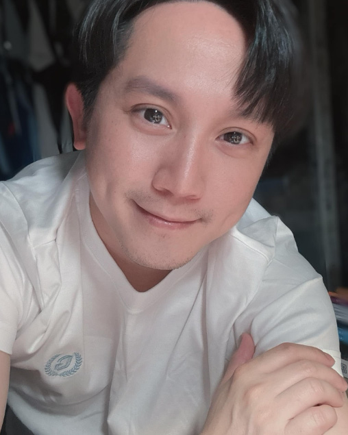 ประวัติ อั้ม อิราวัต นายแพทย์หนุ่ม อดีตนักร้องค่ายดัง