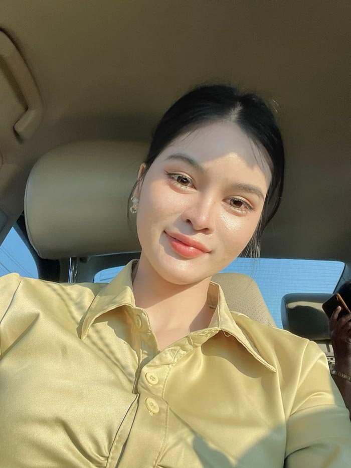 เอ๋ มิรา