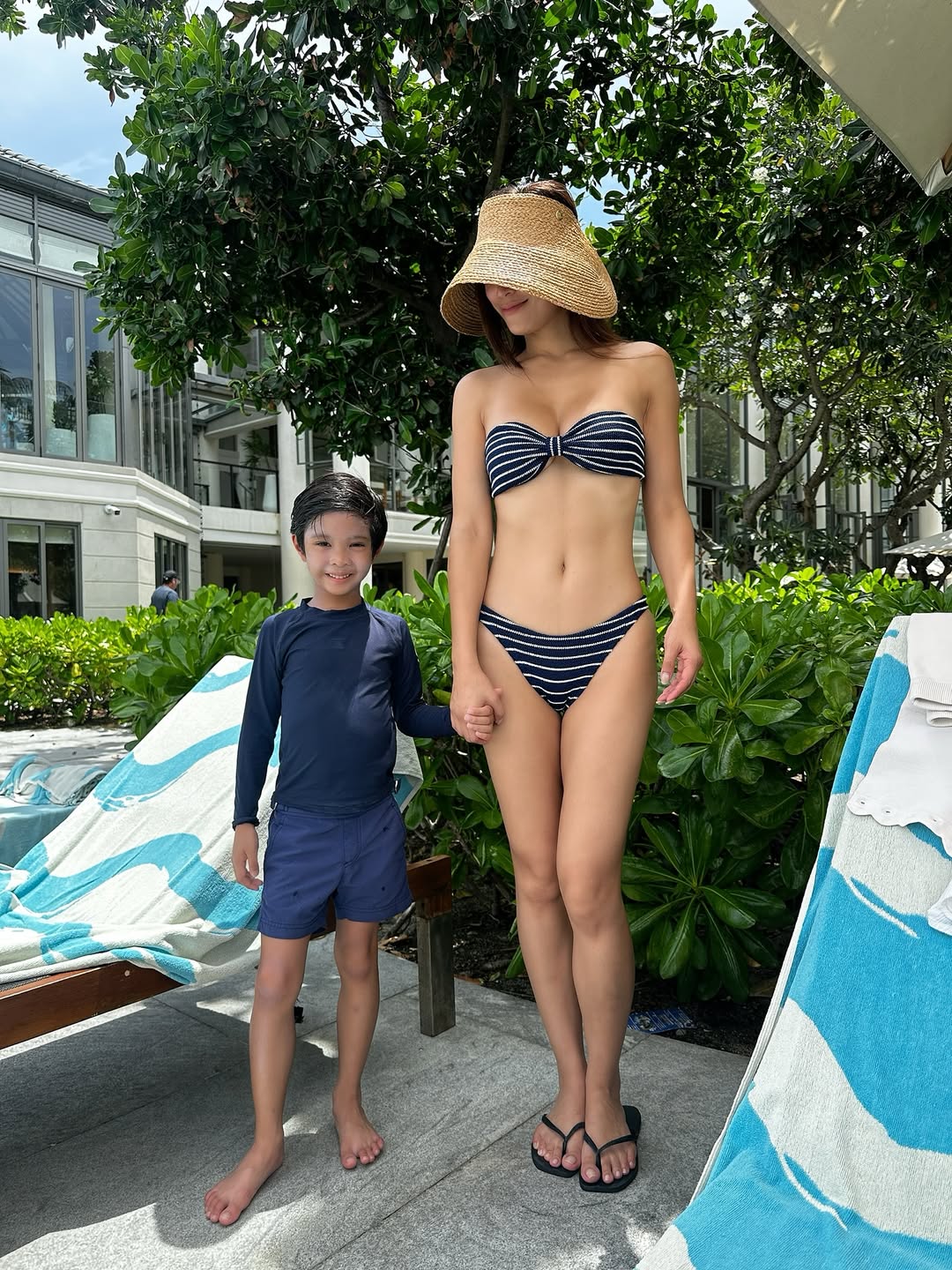 เอมมี่ มรกต