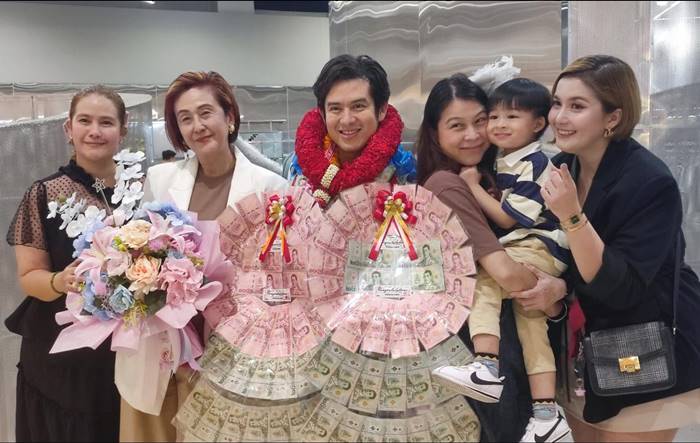 เจี๊ยบ อัฐพรพิมพ์ อดีตภรรยา สุรชัย สมบัติเจริญ   