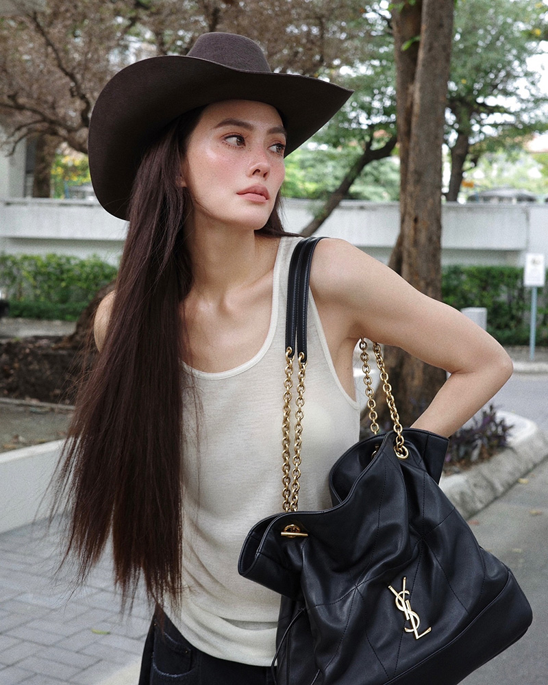 เจนี่ แซ่บตาแตก นุ่งชุดชั้นใน ผูกโบ