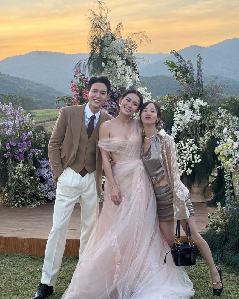 เต้ย จรินทร์พร งานแต่ง เจมส์จิ-โฟม  