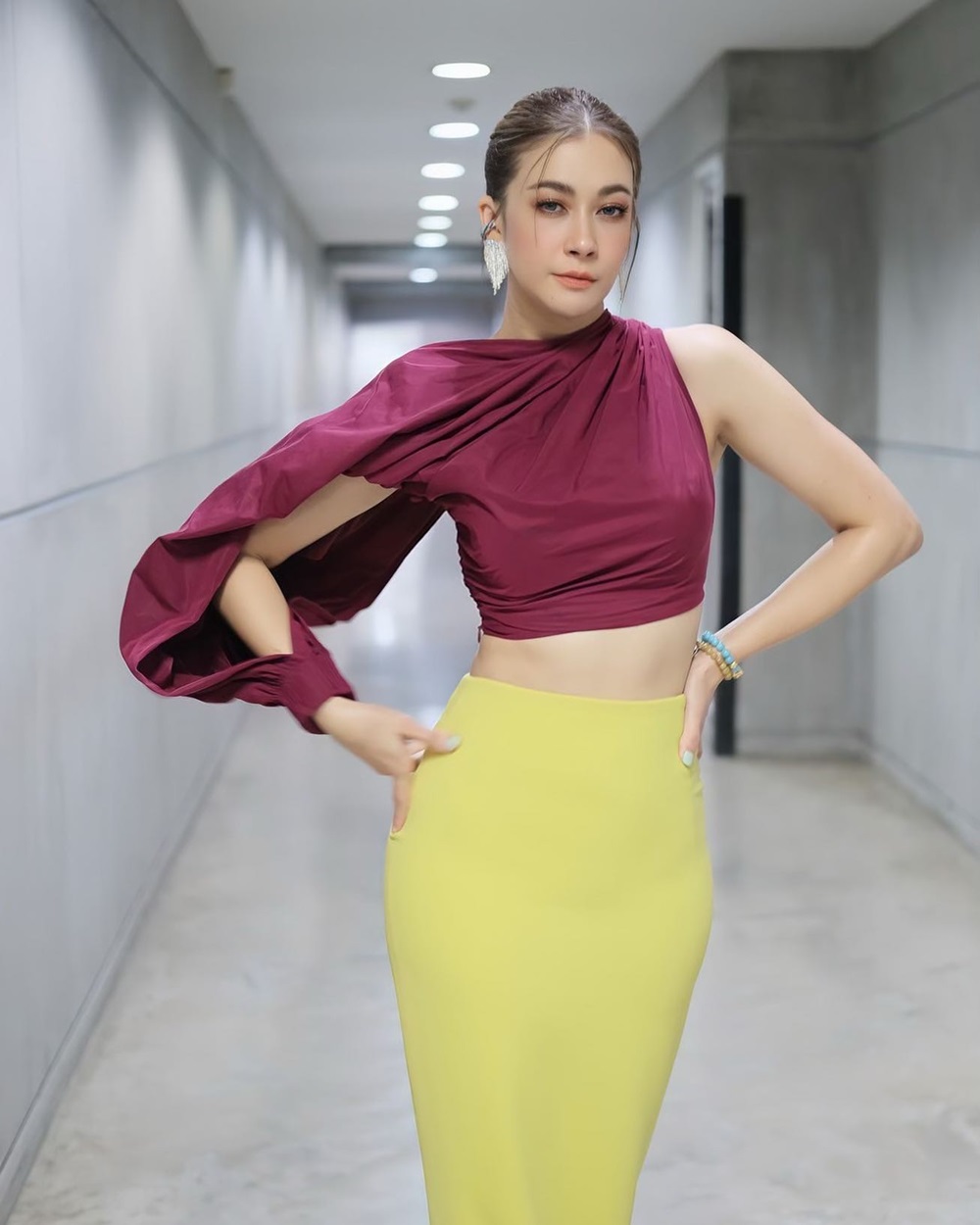 เอมี่ กลิ่นประทุม