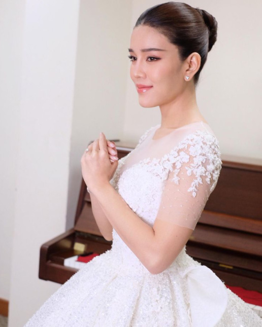 ชุดแต่งงาน