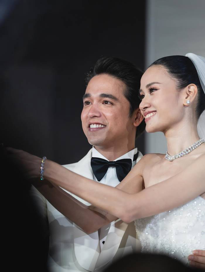 อเล็กซ์ เรนเดลล์ ขึ้นแท่นคุณพ่อป้ายแดง