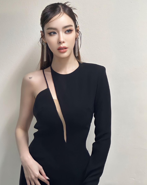 ไอซ์ ปรีชญา ประวัติ