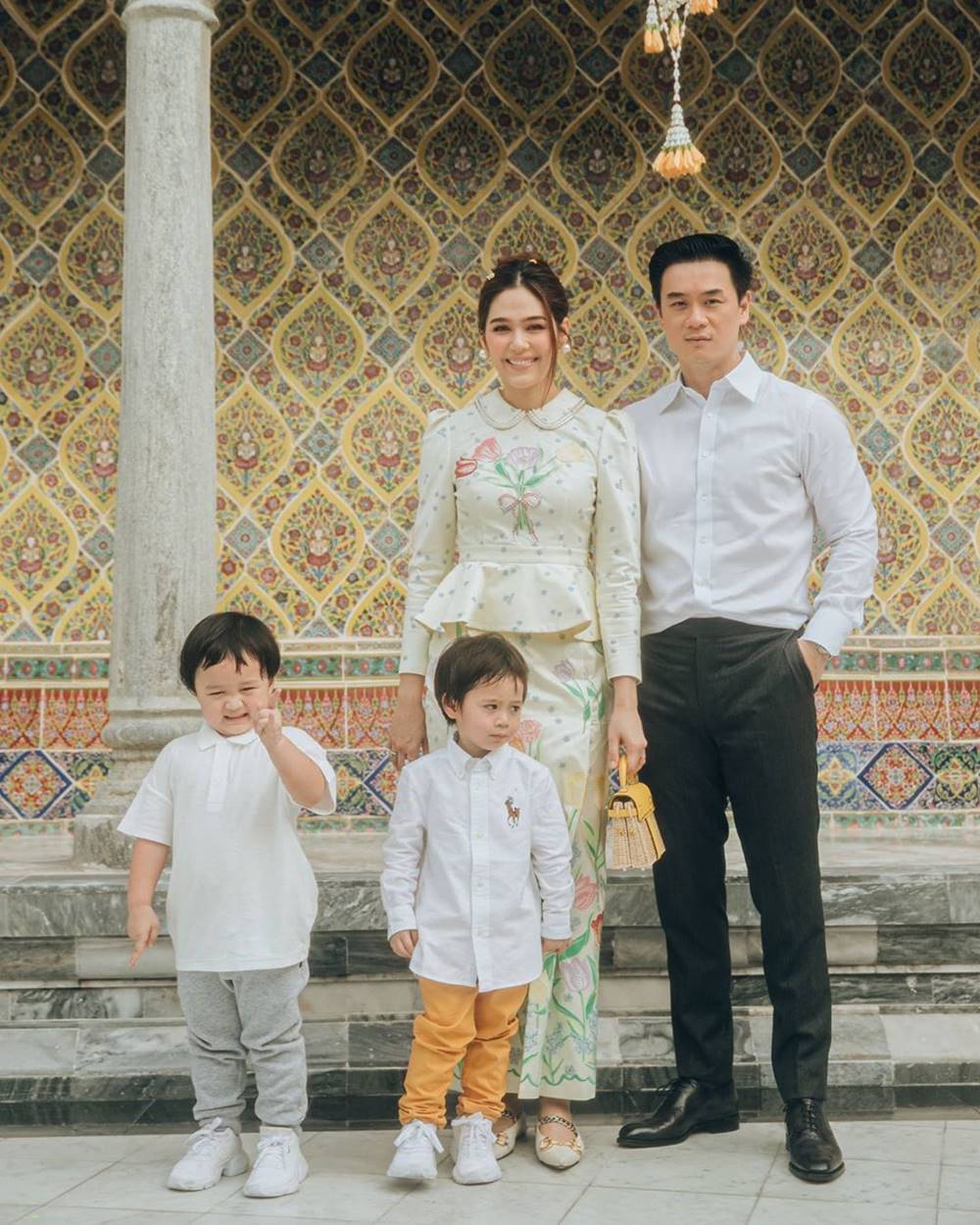 น้องสายฟ้า น้องพายุ