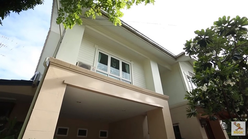 บ้านเจนนิเฟอร์ คิ้ม