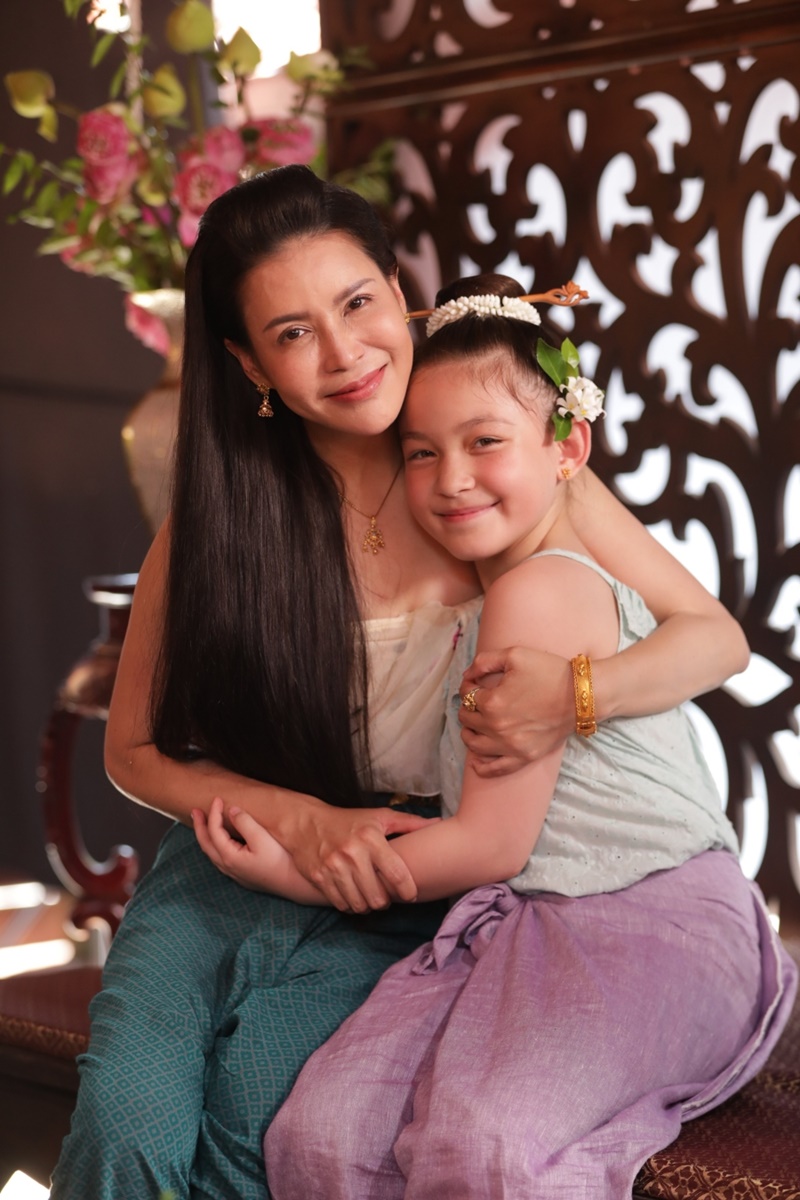 ละคร กลิ่นมาลี