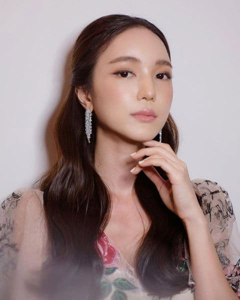 บัว นลินทิพย์