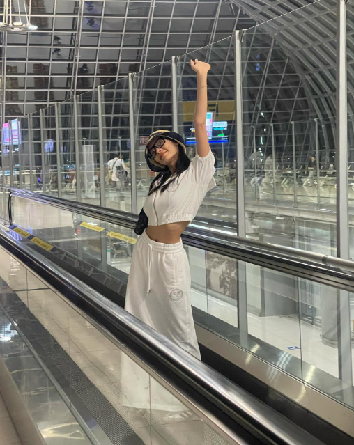 น้ำตาล ชลิตา แฟชั่นสนามบิน