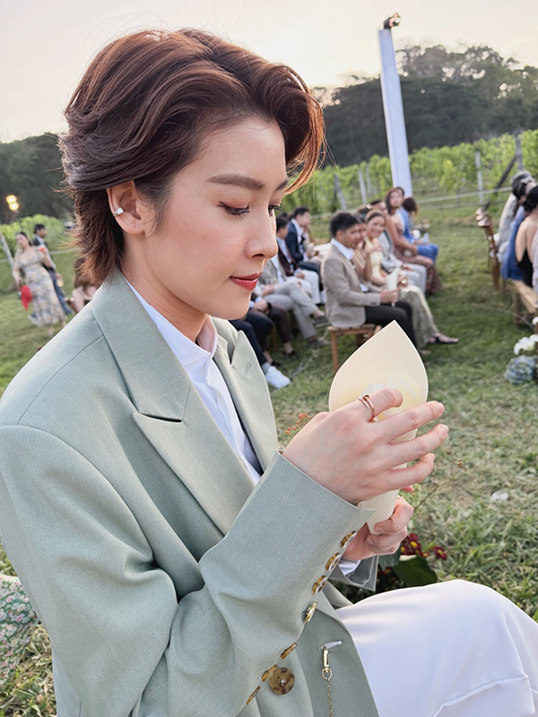 เชียร์ ฑิฆัมพร