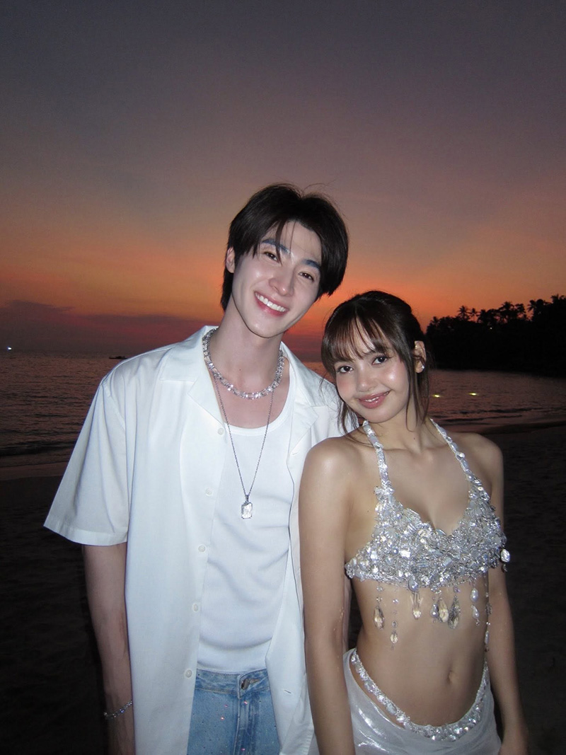 ลิซ่า บลู