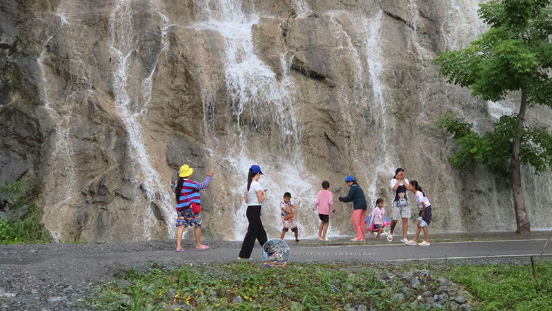 น้ำตกผามังกรบิน สุพรรณบุรี ที่เที่ยวหน้าฝน