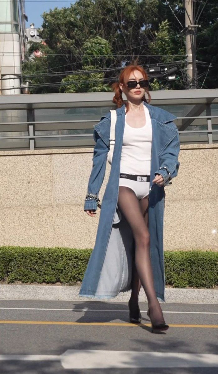 ใหม่ ดาวิกา