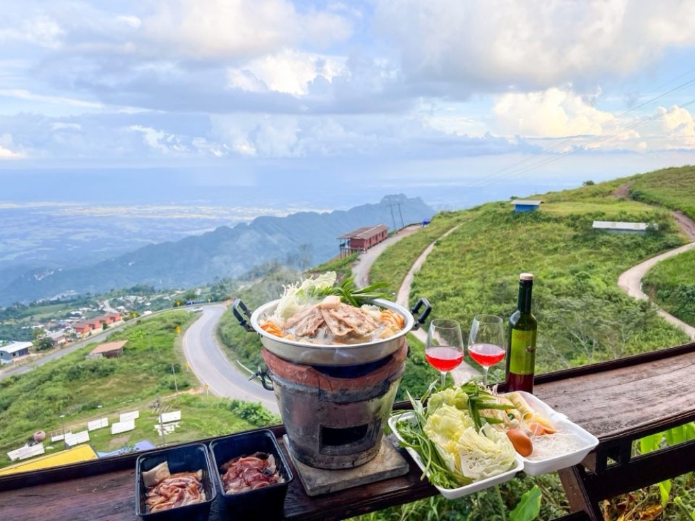 เซ็ตหมูกระทะ กอดหมอก ภูทับเบิก รีสอร์ท