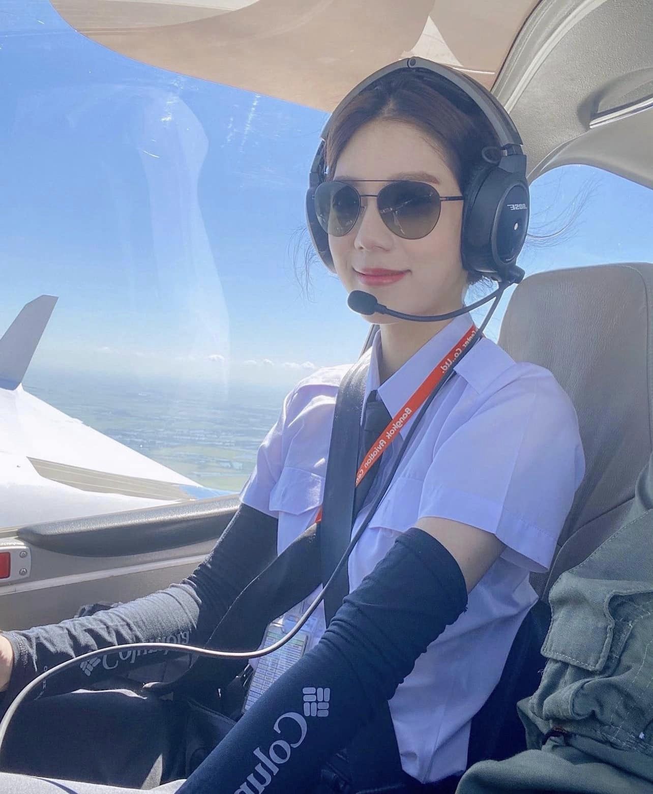 เหม่เหม ธัญญวีร์