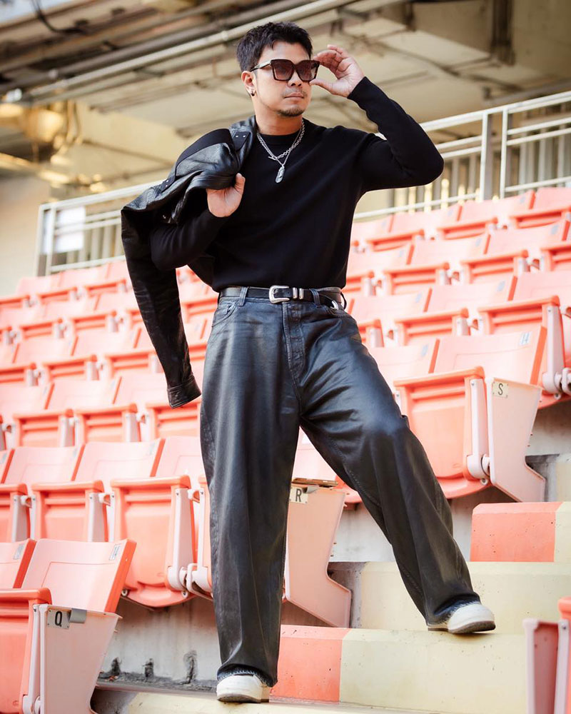 หนุ่ม กะลา