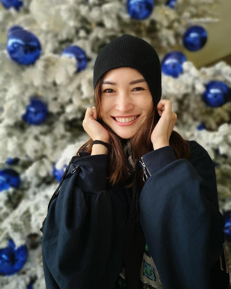 พลอย พลอยพรรณ