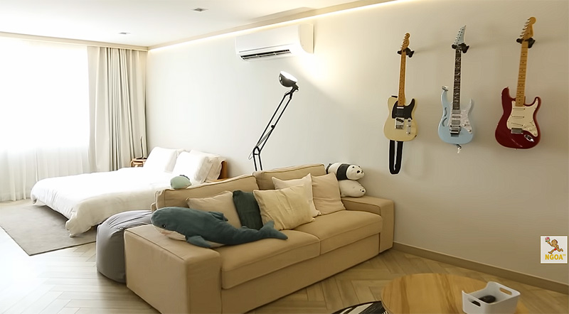 บ้าน AA วง BUS