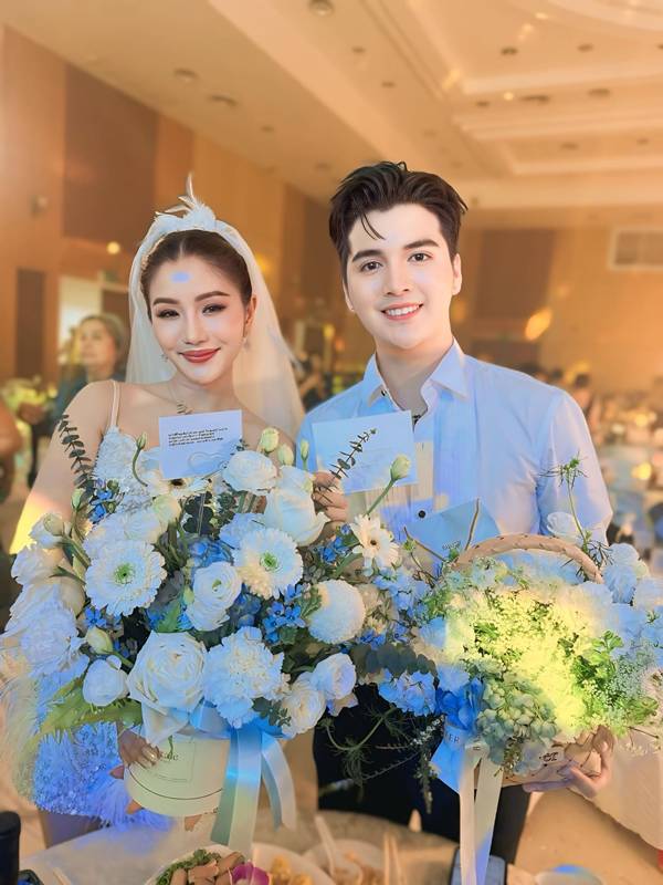 แพรวพราว แสงทอง