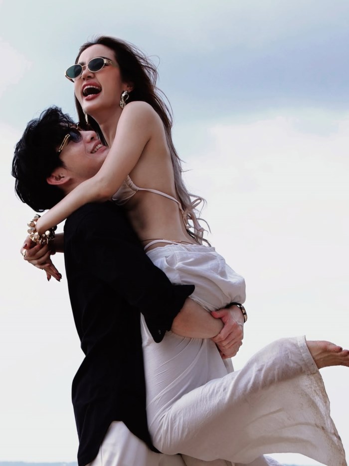 กระแต ควง โตชิ เสิร์ฟหวานกลางสมุย