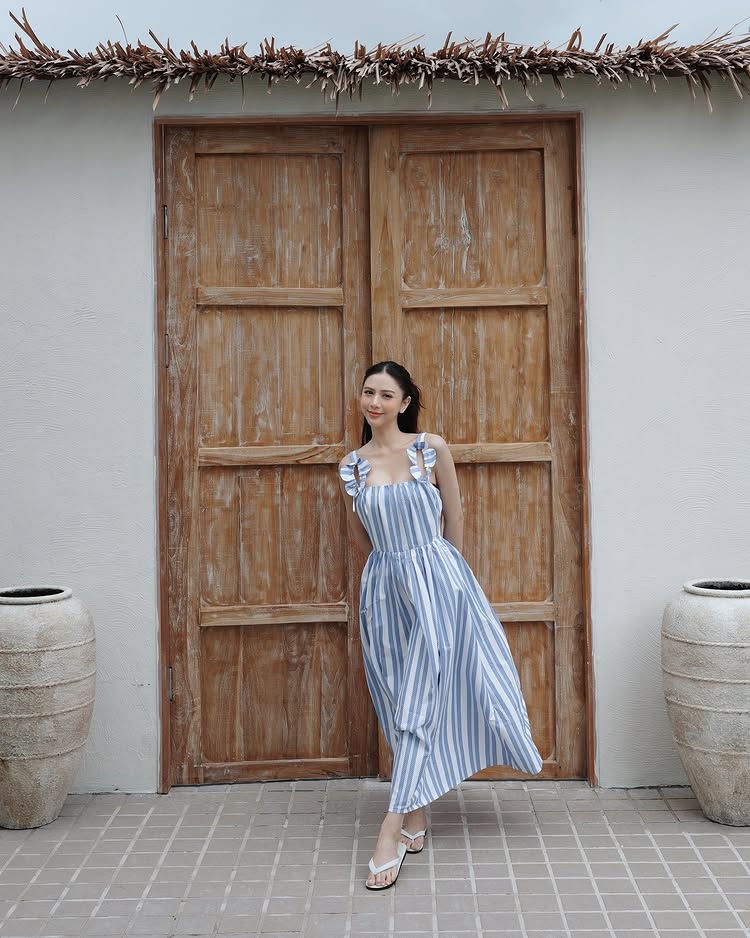 กุ๊กกิ๊ก กชกร นางเอกจักร ๆ วงศ์ ๆ เสิร์ฟบิกินี่