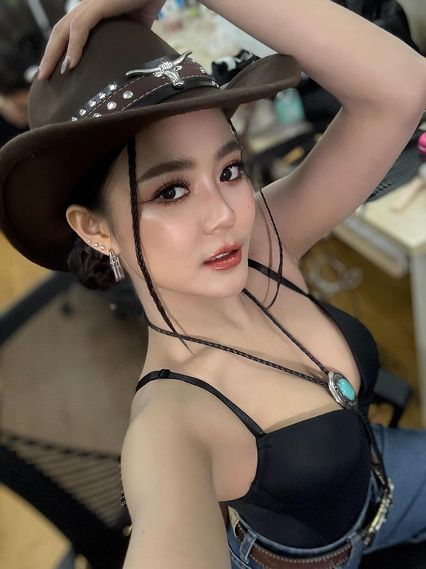 บอส เอวหวาน ตอบสถานะ ลำไย ไหทองคำ