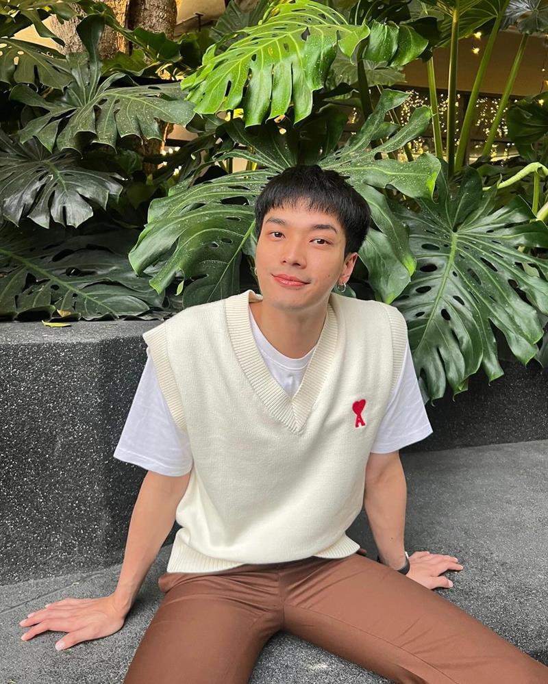 โอบ โอบนิธิ