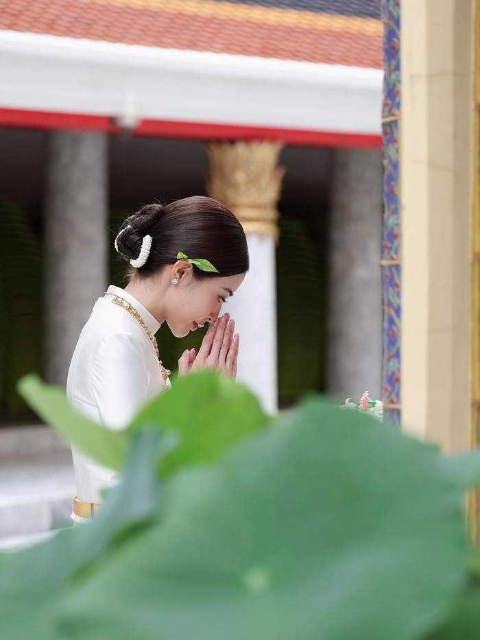 มาแล้ว.. ภาพแต่งงาน มายด์ ลภัสลัล สวมชุดไทยงดงาม เข้าพิธีสมรส ทายาทสิงห์ 