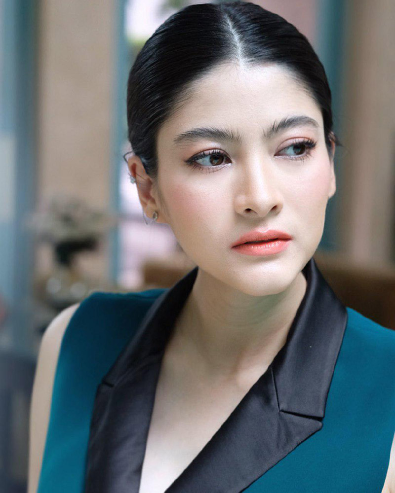 ราคาช่างแต่งหน้าดารา