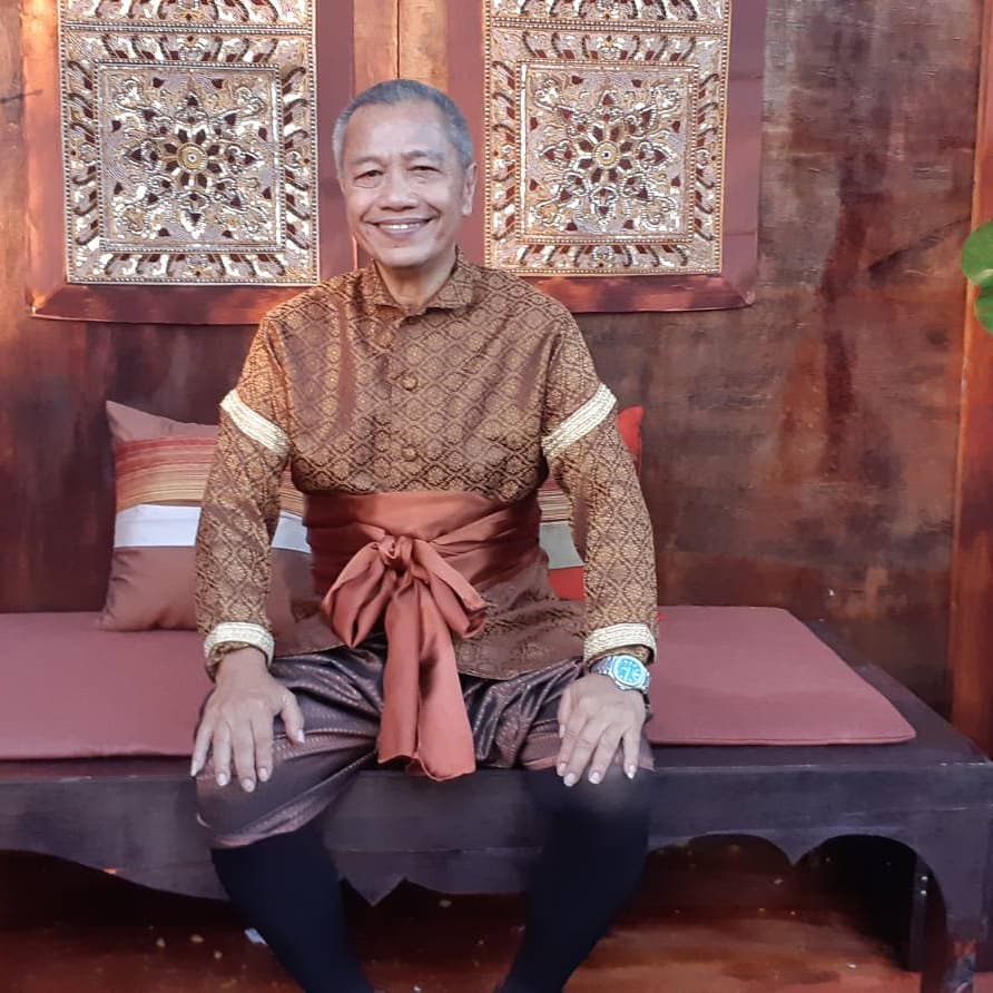 พ่อรอง เค้ามูลคดี