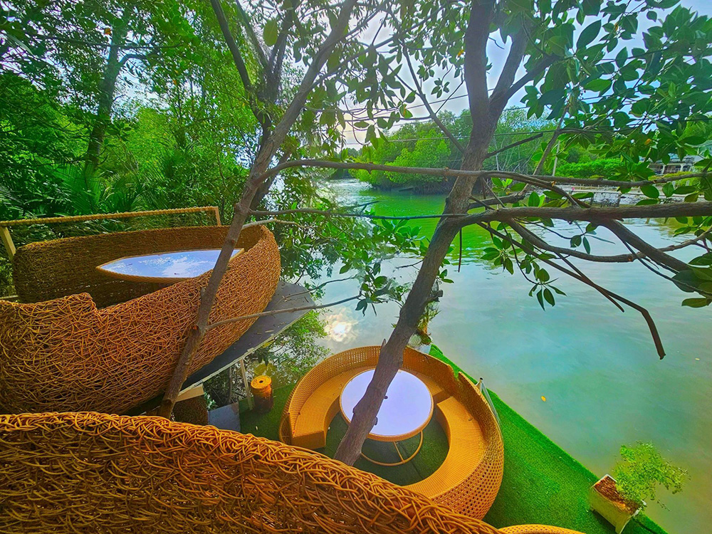 คาเฟ่ริมน้ำในกรุงเทพฯ