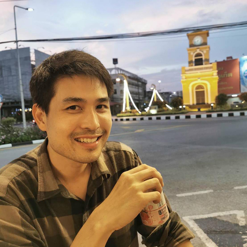 โอ๊ค บรรลุ หงษ์หยก ประวัติ