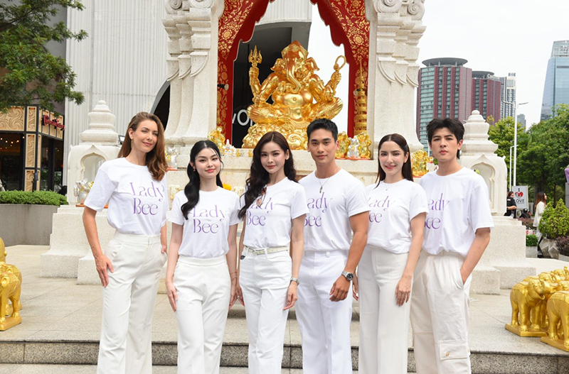 Lady Bee คุณบุญเลื่อง จันดารา อิงฟ้า วราหะ หนังไทย ภาพงานบวงสรวง