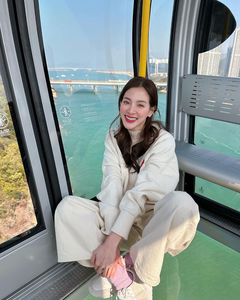 ใบเฟิร์น พิมพ์ชนก