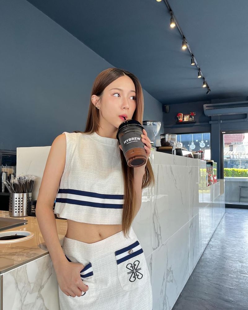 น้องใยไหม ชินารดี